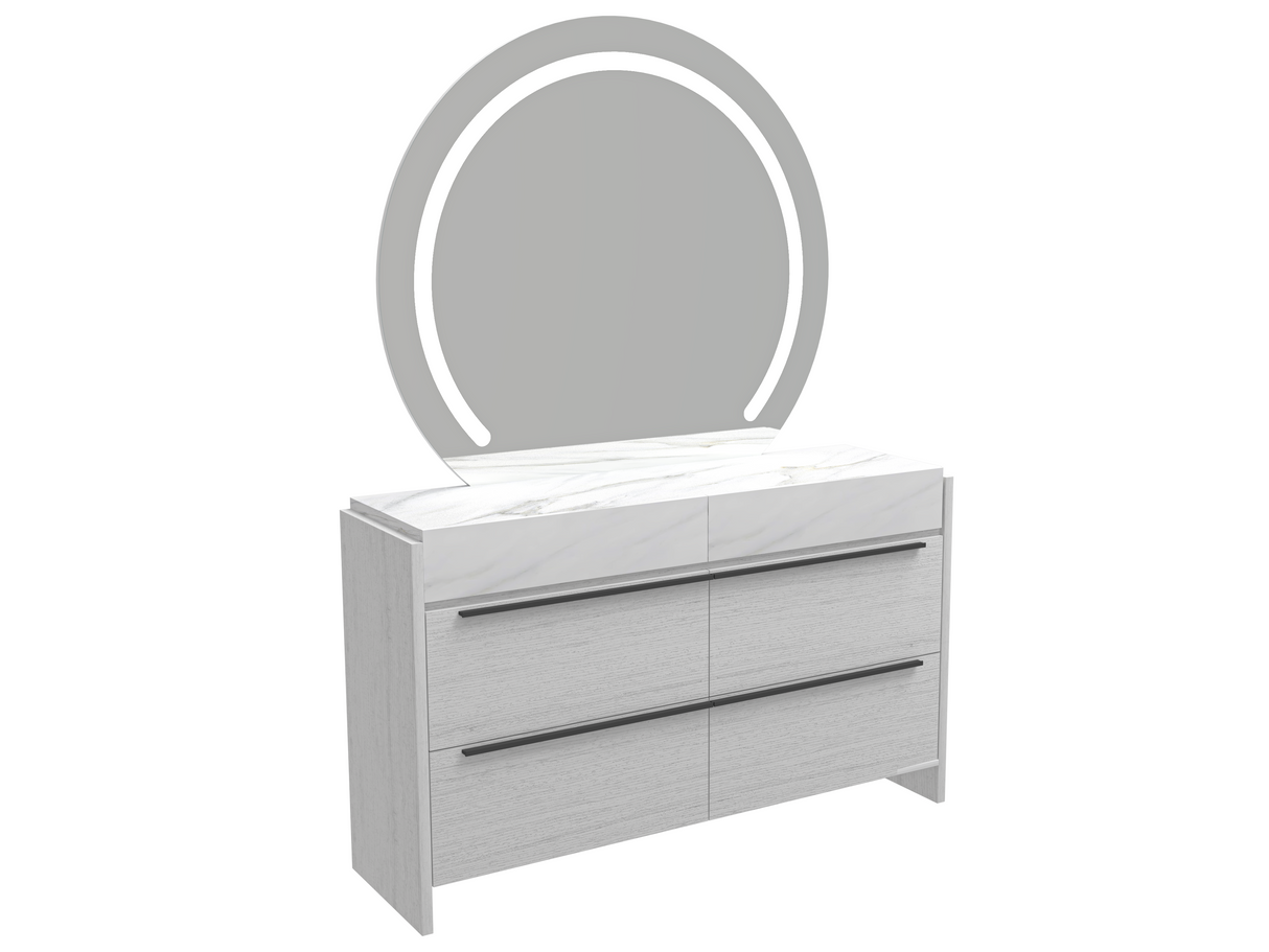 غرفة نوم أورينا باللون الأبيض