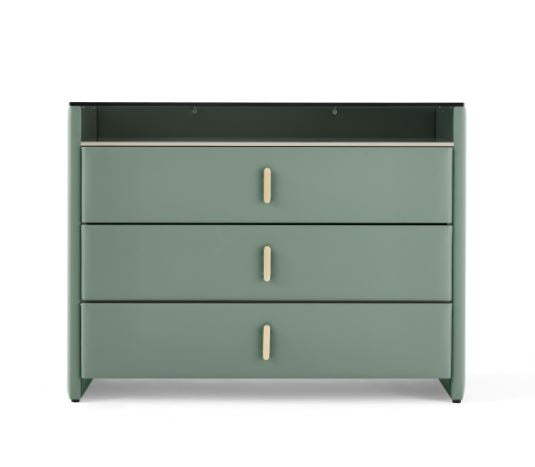 غرفة نوم ريانا باللون الأخضر