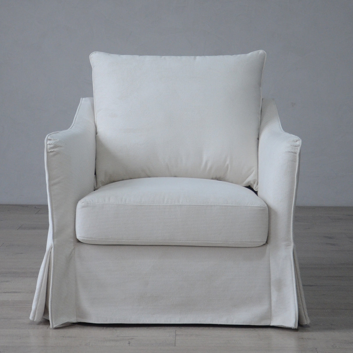 كنب ميرافا فردي باللون الأبيض - High Point