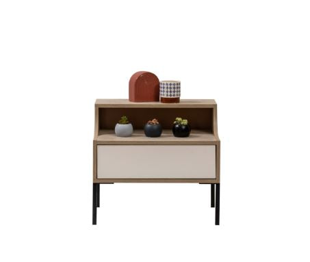 غرفة نوم ميلورا باللون الكريمي