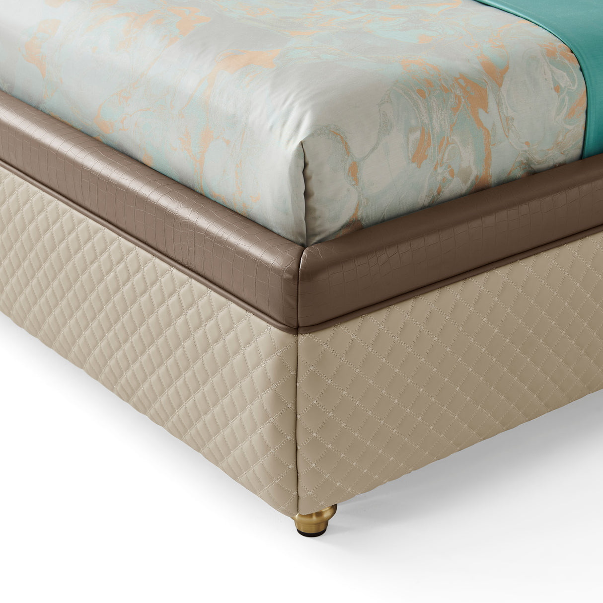 سرير نولا باللون البني