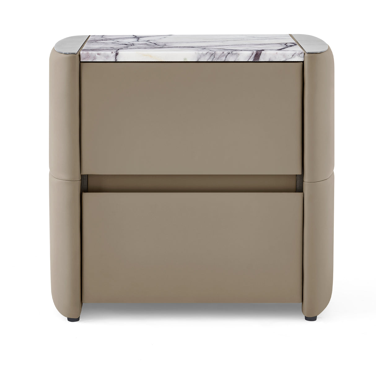 كمدينو نايلا باللون البني