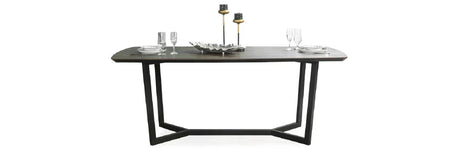 طاولات طعام