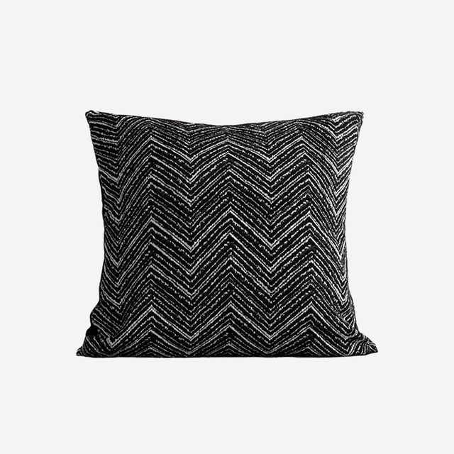 وسادة مزخرفة