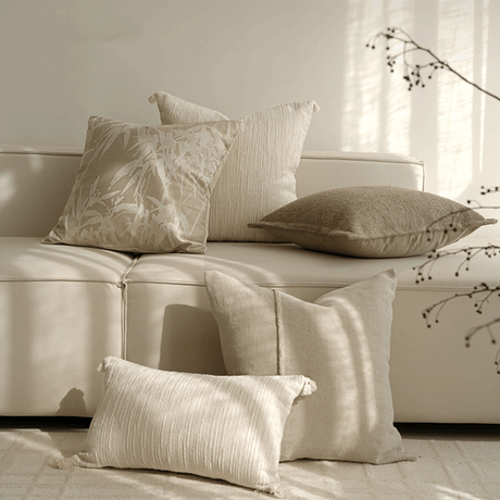 وسادة مزخرفة