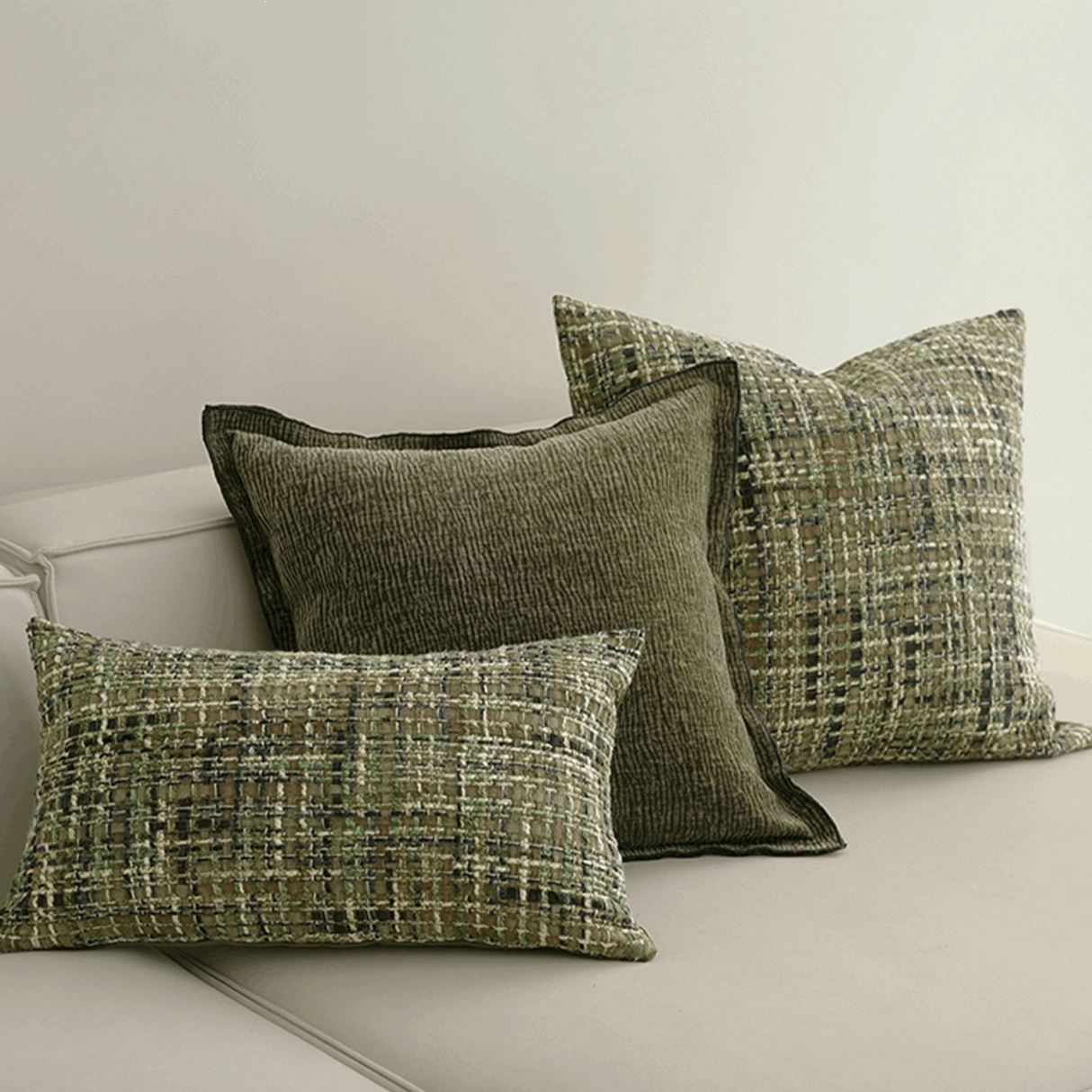 وسادة مزخرفة