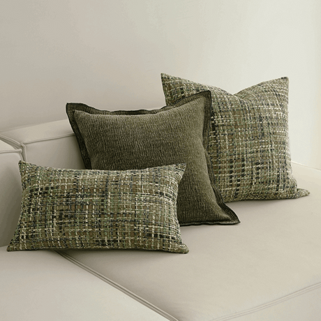 وسادة مزخرفة