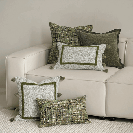 وسادة مزخرفة