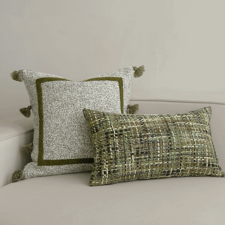 وسادة مزخرفة