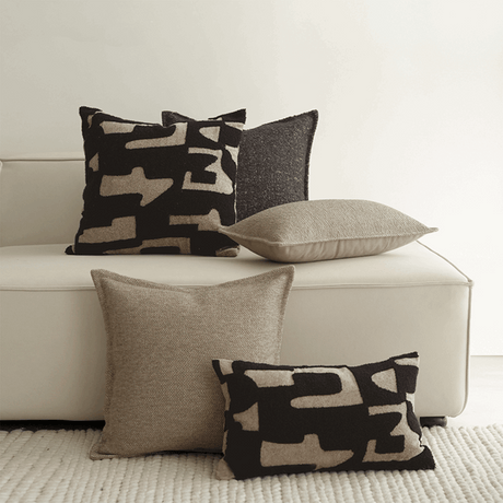 وسادة مزخرفة