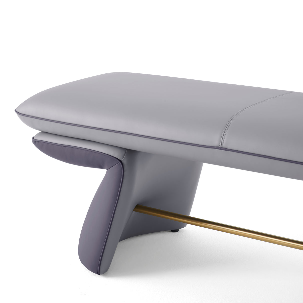 غرفة نوم روزا باللون الموف