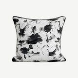 وسادة مزخرفة