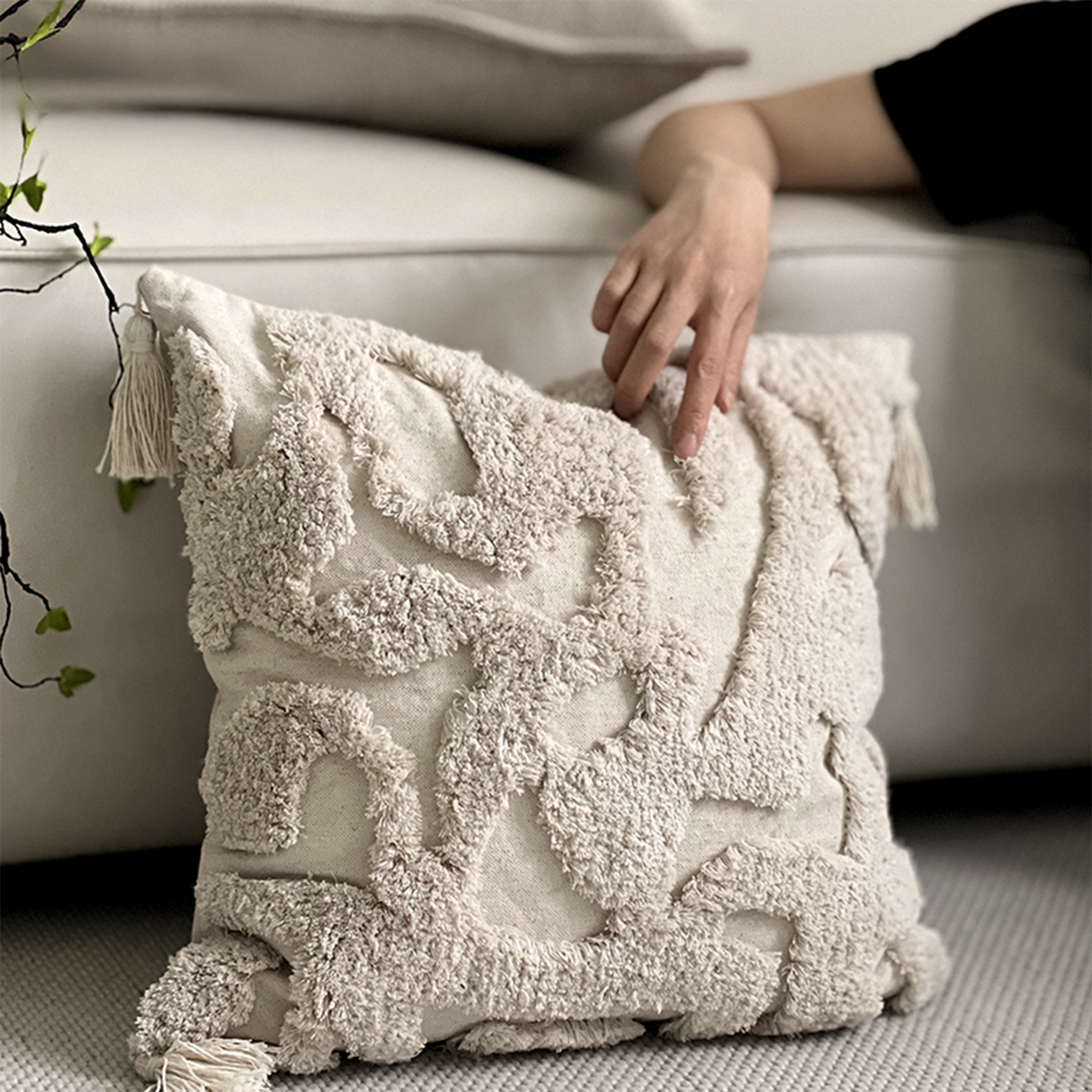 وسادة مزخرفة