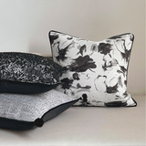 وسادة مزخرفة