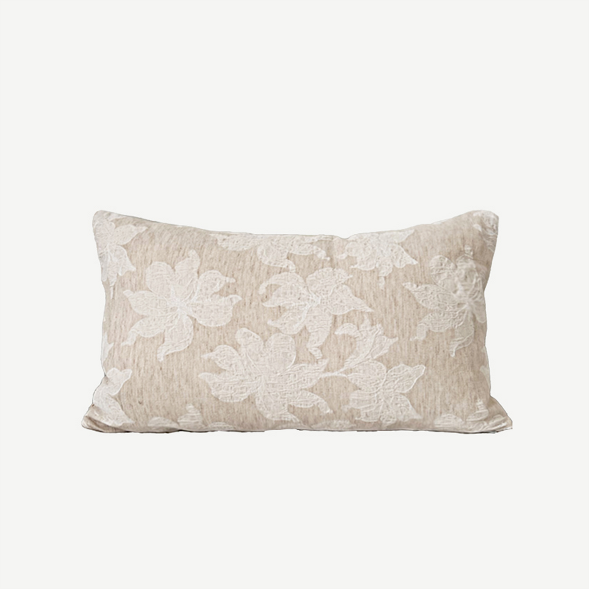 وسادة مزخرفة