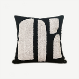 وسادة مزخرفة