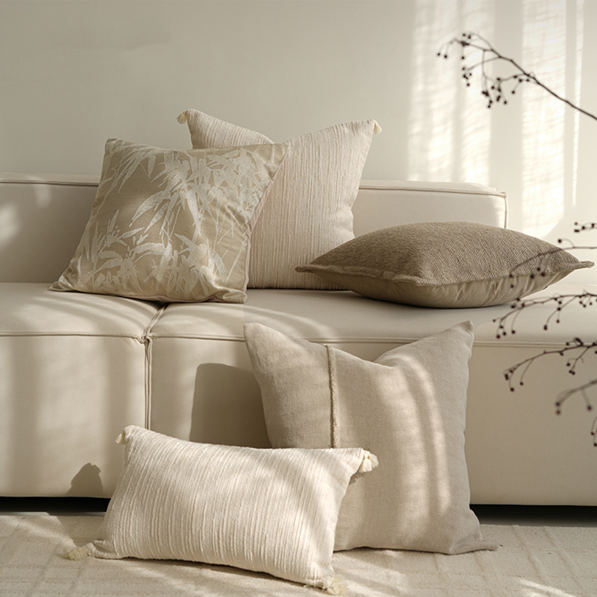 وسادة مزخرفة