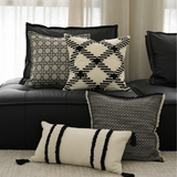 وسادة مزخرفة