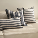 وسادة مزخرفة