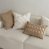 وسادة مزخرفة