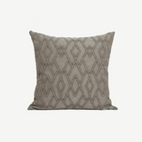 وسادة مزخرفة