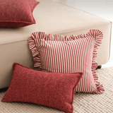 وسادة مزخرفة