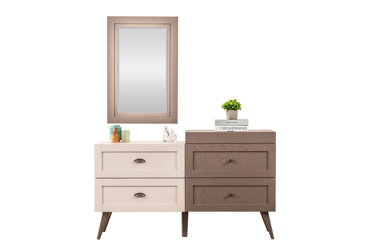 تسريحة موس مع مراية باللون البني الفاتح والغامق