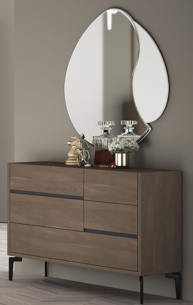 تسريحة سيرال مع مراية باللون البني | من هاي بوينت