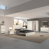 غرفة نوم ماريندا باللون الأبيض