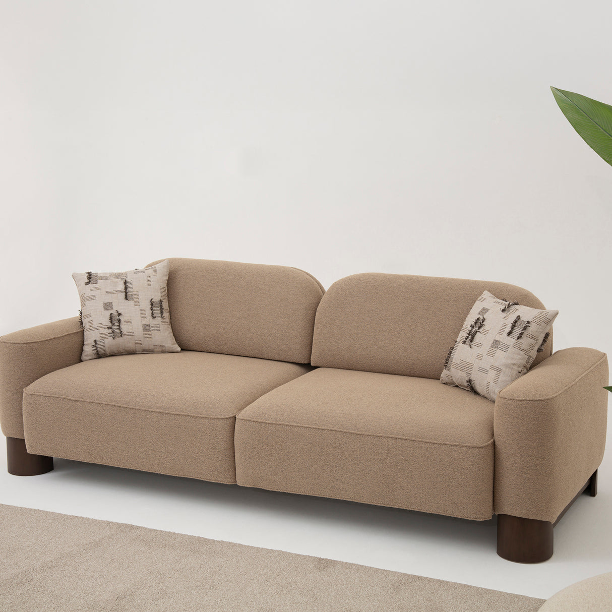 كنب ميسيا ثلاثي باللون الكريمي