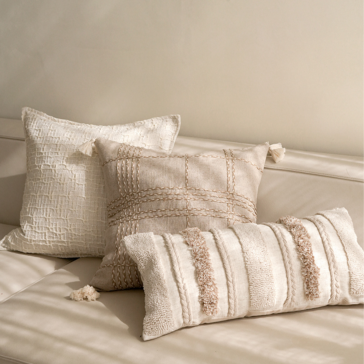 وسادة مزخرفة