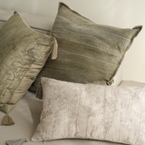 وسادة مزخرفة