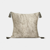 وسادة مزخرفة