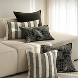 وسادة مزخرفة