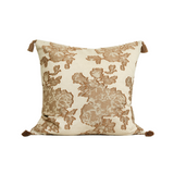 وسادة مزخرفة