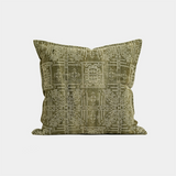 وسادة مزخرفة