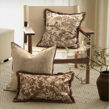 وسادة مزخرفة