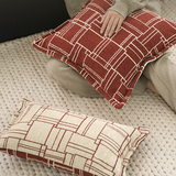 وسادة مزخرفة