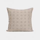 وسادة مزخرفة