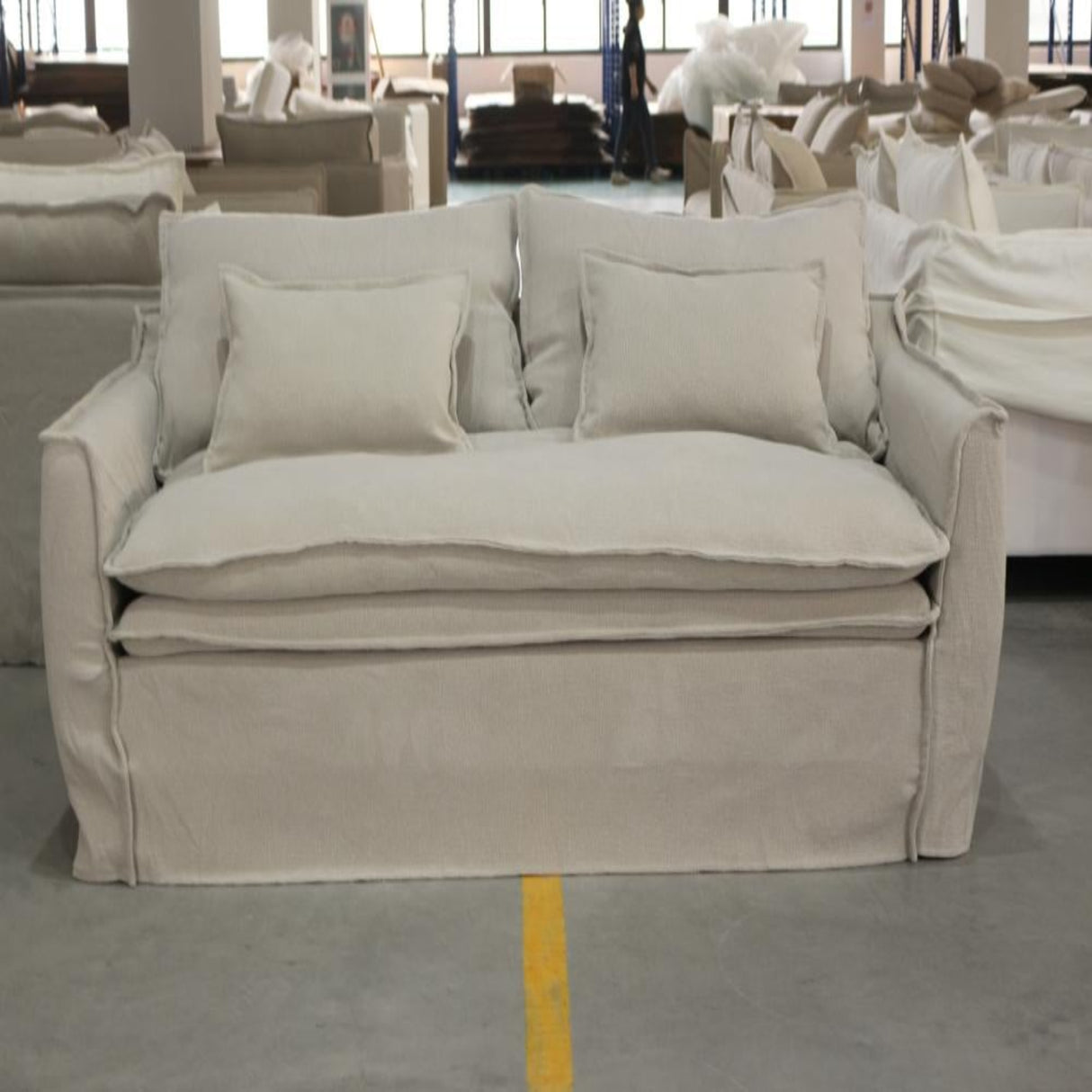 كنب ليمار ثنائي باللون البيج