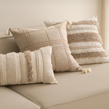 وسادة مزخرفة