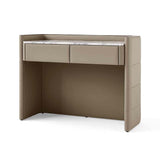 تسريحة نايلا باللون البني