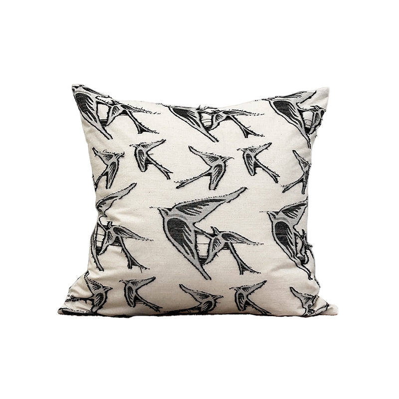 وسادة مزخرفة