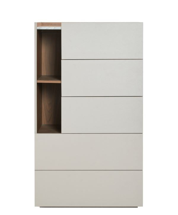 غرفة نوم سافينا باللون الأبيض