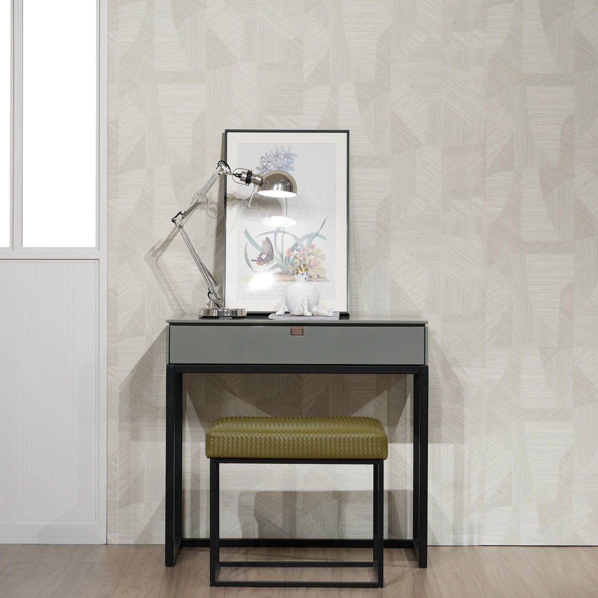 مكتب كلايف باللون الأخضر