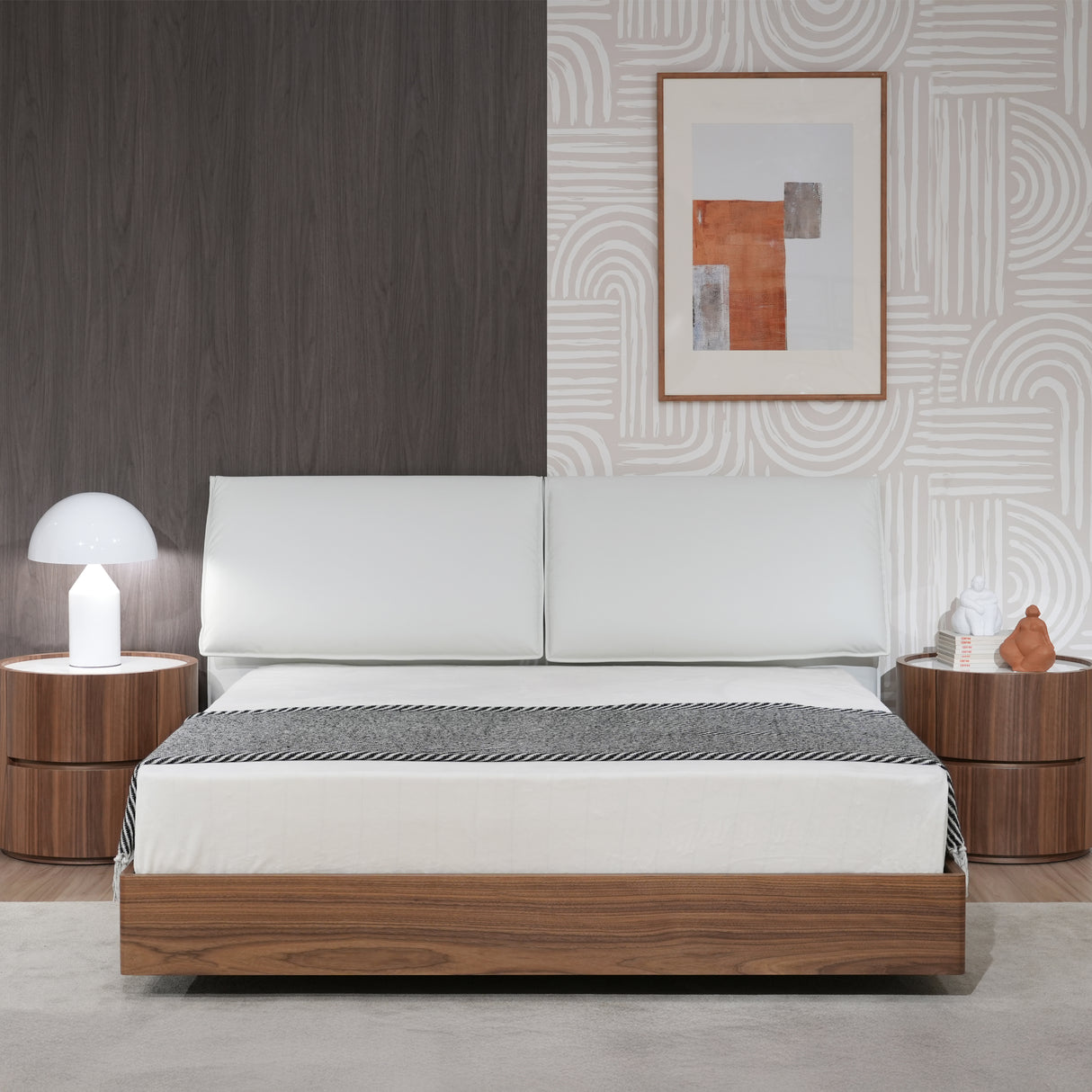 سرير أورن باللون البني