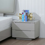 كمدينو ريڤا باللون الأبيض