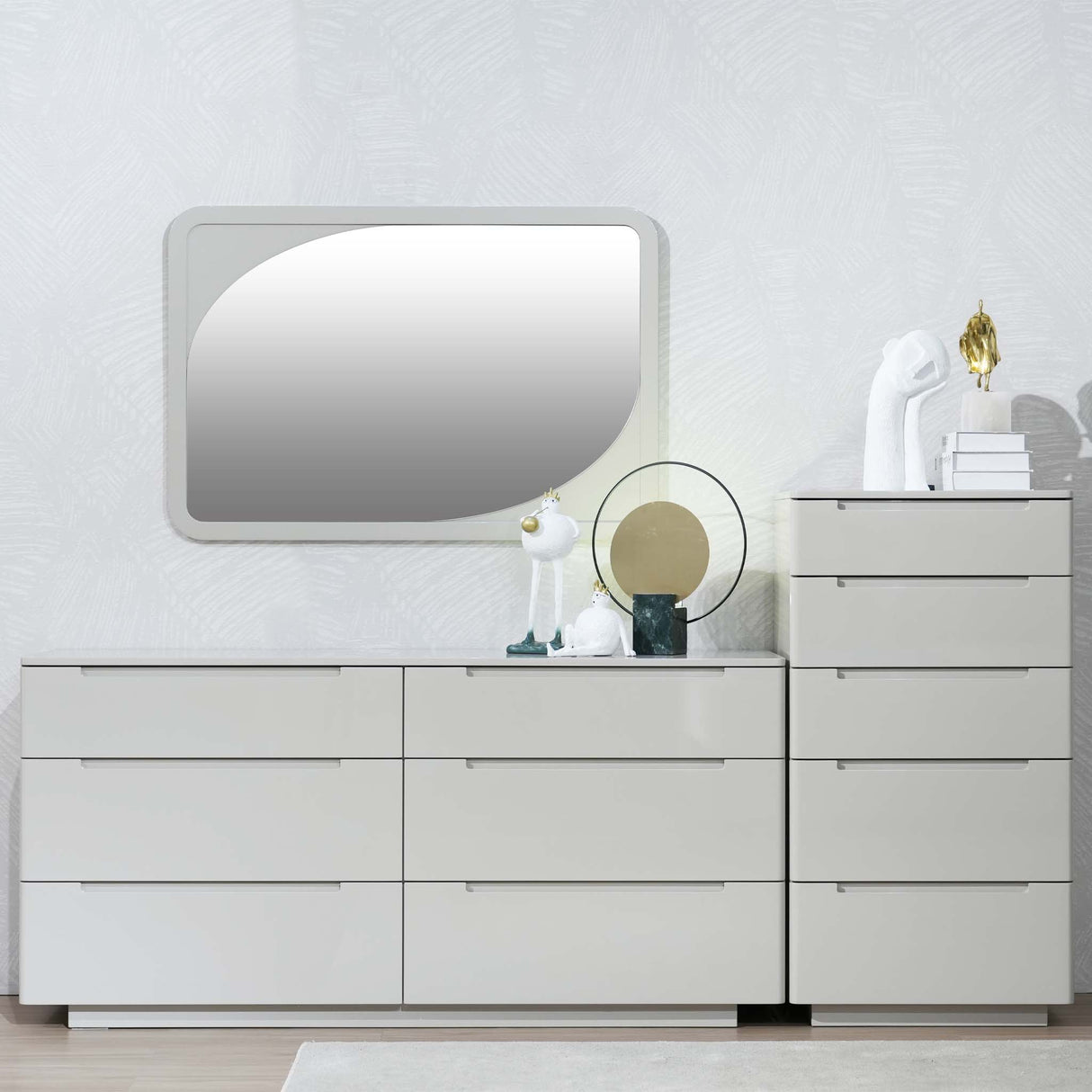 تسريحة ريڤا باللون الرمادي