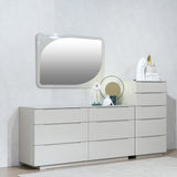 تسريحة ريڤا باللون الرمادي