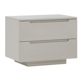 كمدينو ريڤا باللون الأبيض